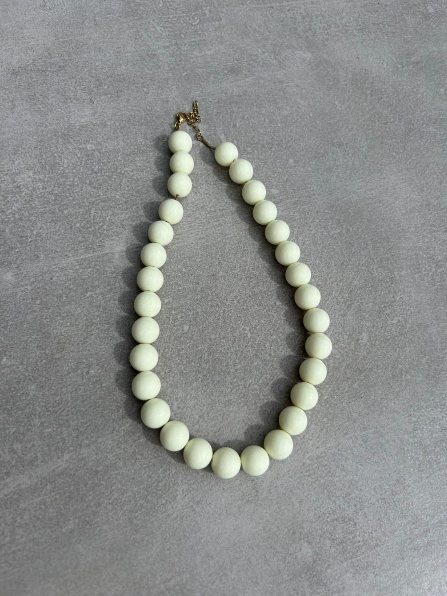 Candy ketting S 14mm- creme €12,50 Candy ketting S 14mm- creme