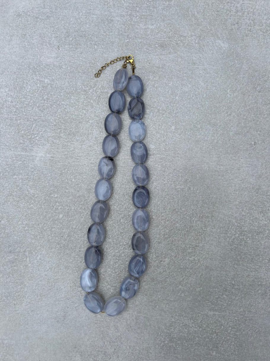 Ketting maan - grijs €12,50 Ketting maan - grijs