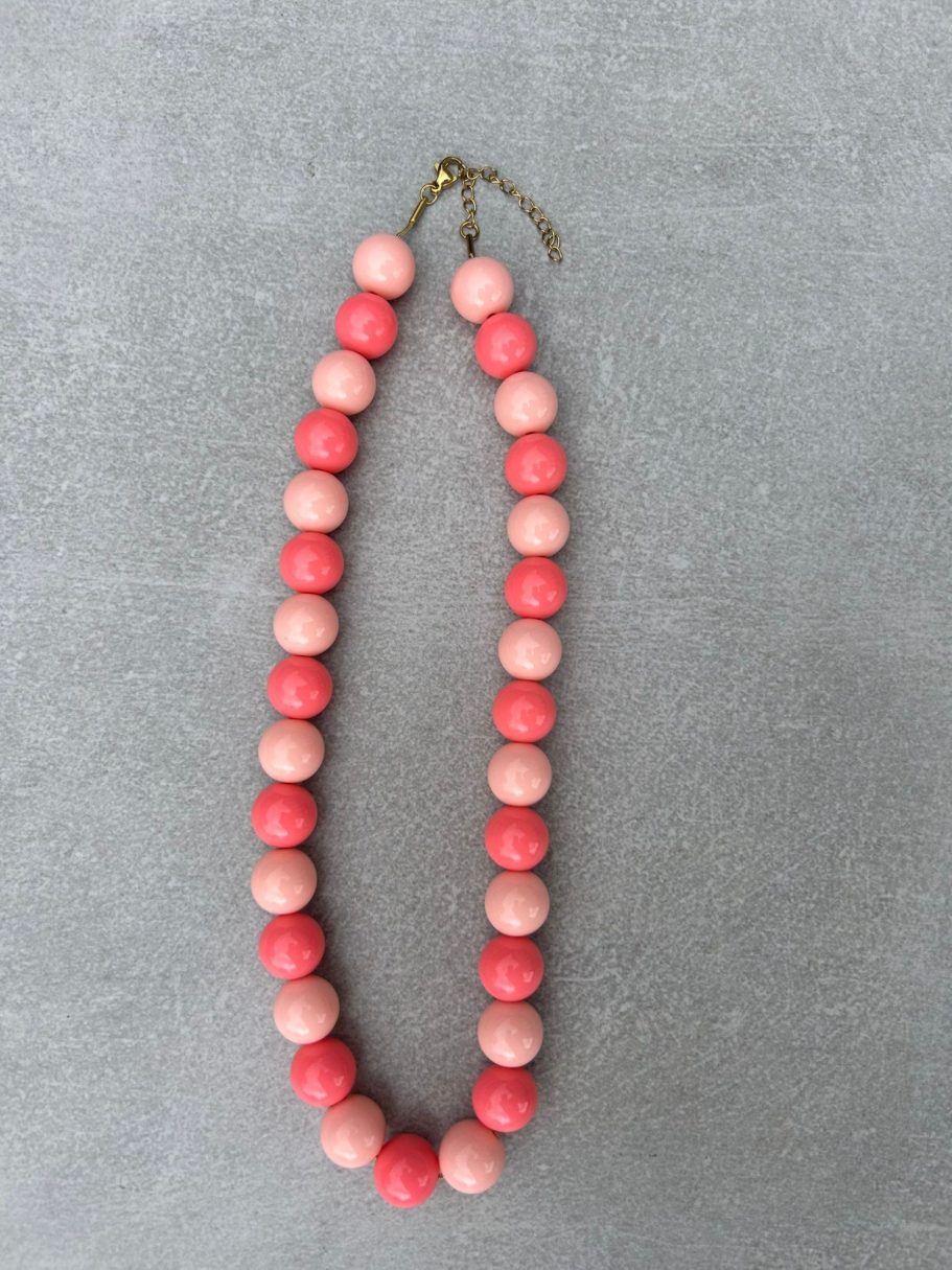 Candy ketting S 14mm- combi koraal roze €12,50 Candy ketting S 14mm- combi koraal roze