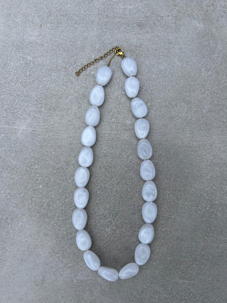 Ketting maan - wit €12,50 Ketting maan- wit
